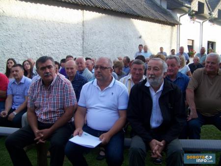 Otvoritev vinoteke 13